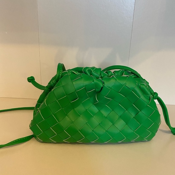woven knot soft leather bag - Picture 2 of 3